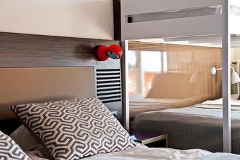 Langley Le Petit Hotel 3*