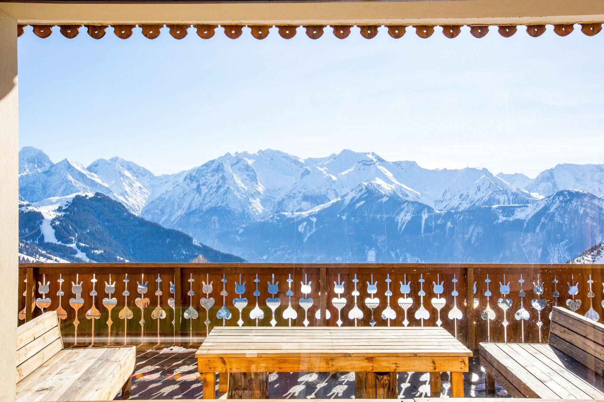 Langley Le Petit Hotel