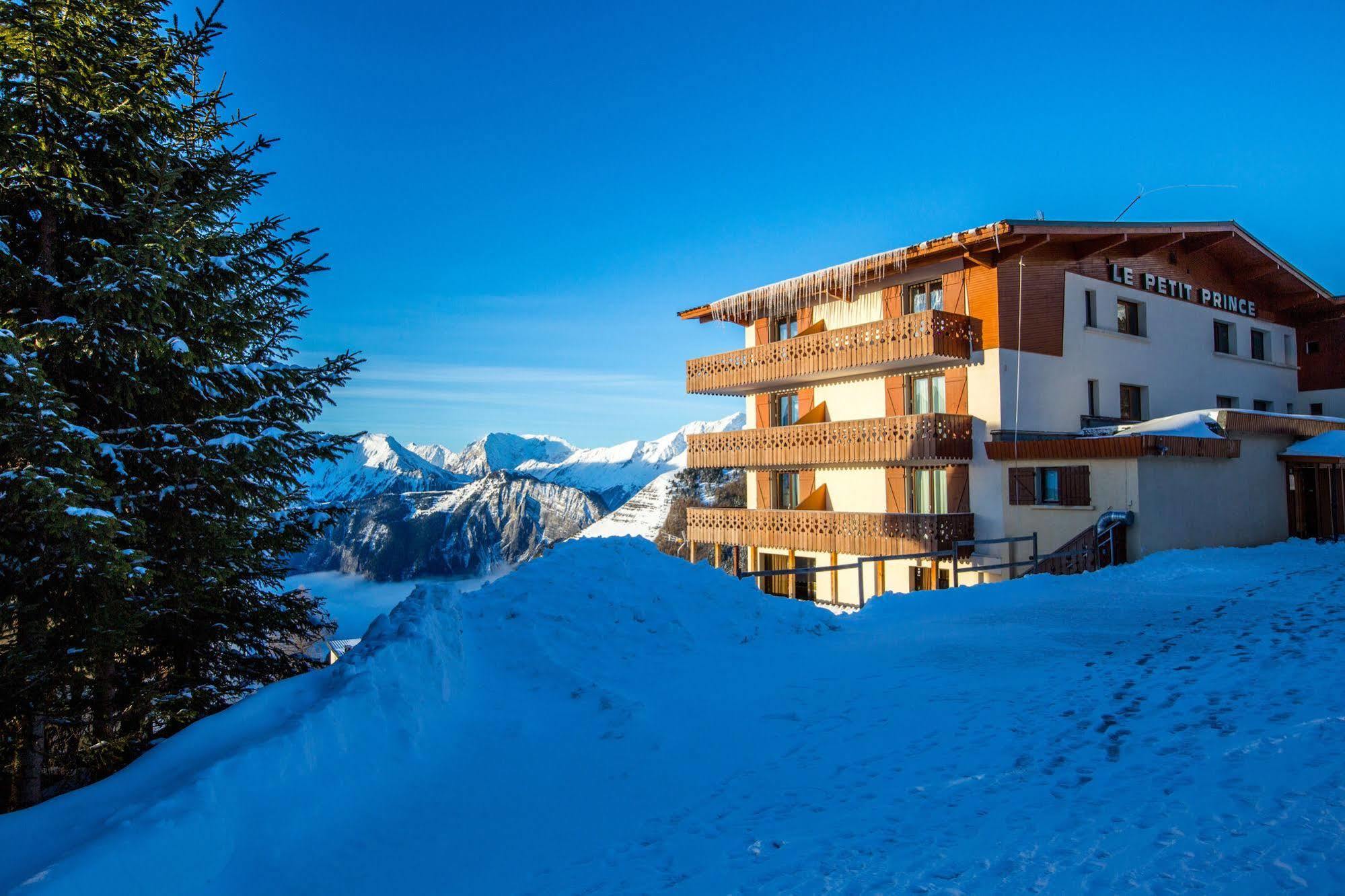Hotel Langley Le Petit 3*